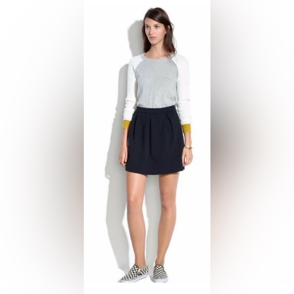 Madewell Black Pleated Mini Skirt Size 4 Classic Stretch